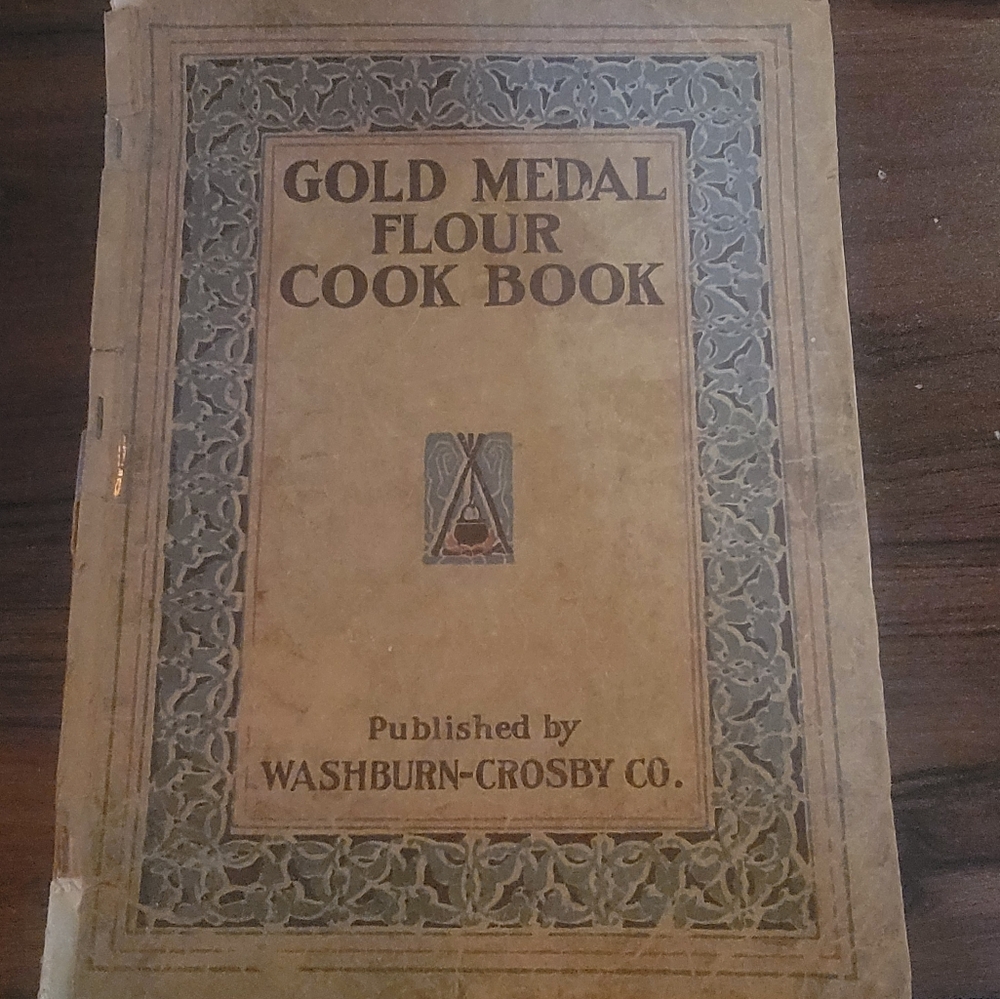 Vtg 1910 Gold Medal Flour Cook Book